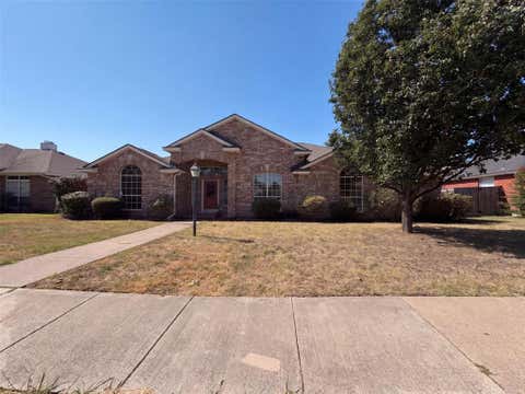 Photo of 2915 Olympia Drive, Grand Prairie, TX 75052 (MLS # 21369258)