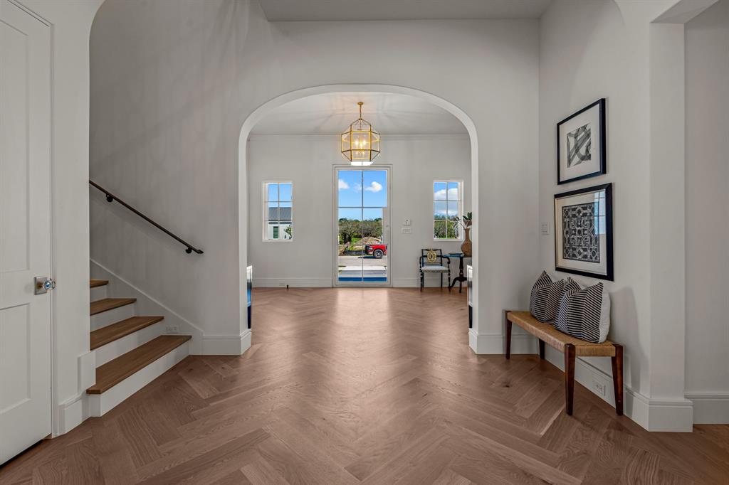 Montrachet - Residential