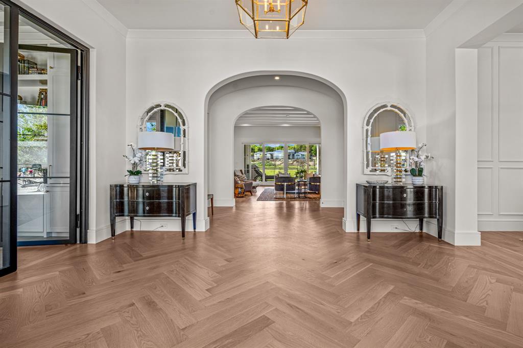 Montrachet - Residential