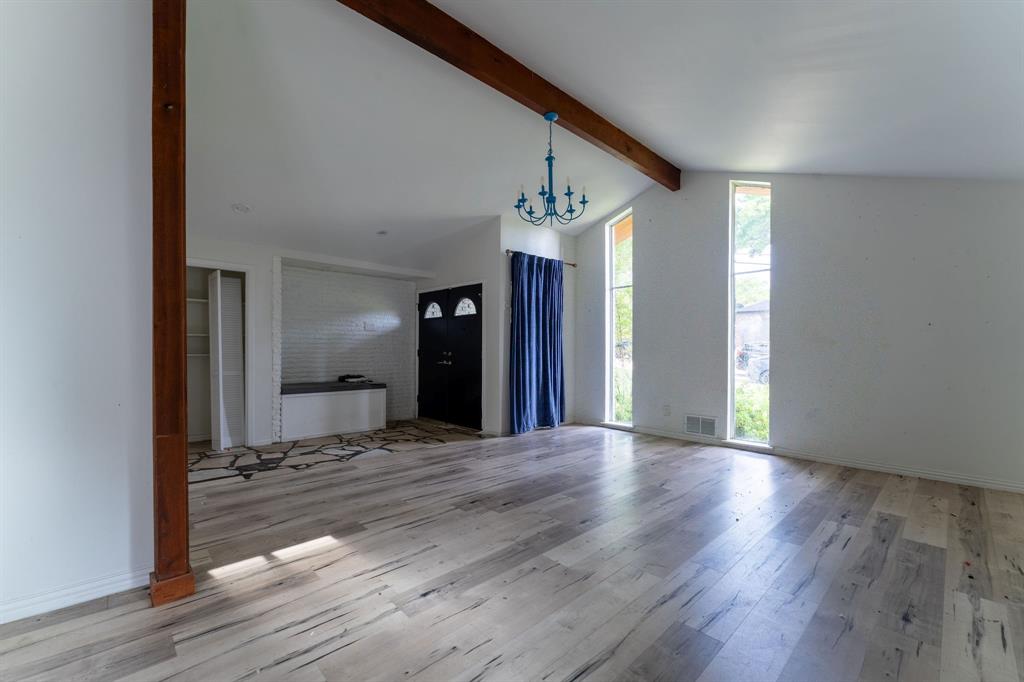 9797 Broken Bow Road