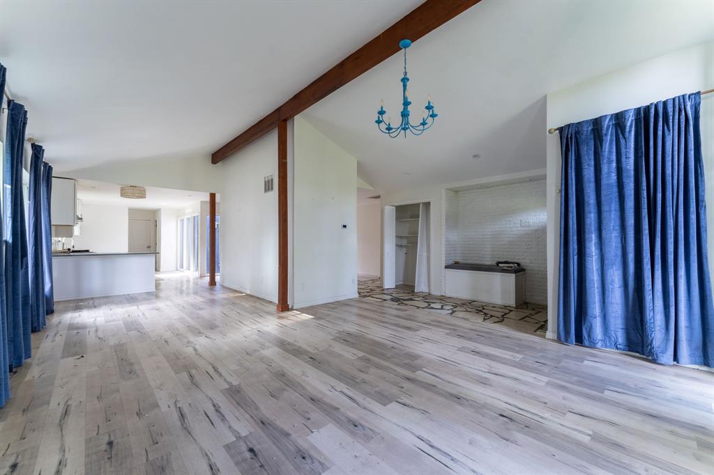 9797 Broken Bow Road