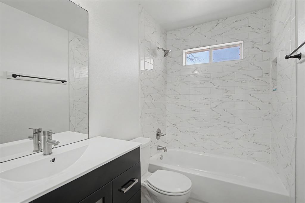 Lake Bluff Sub - Residential