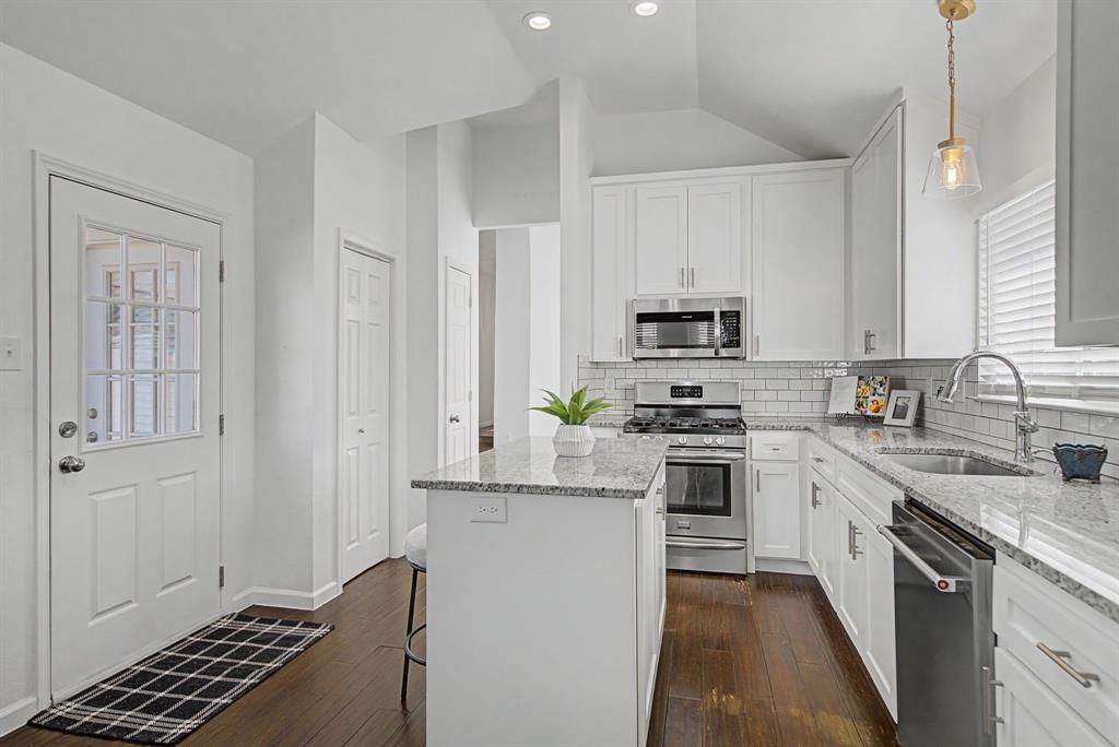 Lake Bluff Sub - Residential