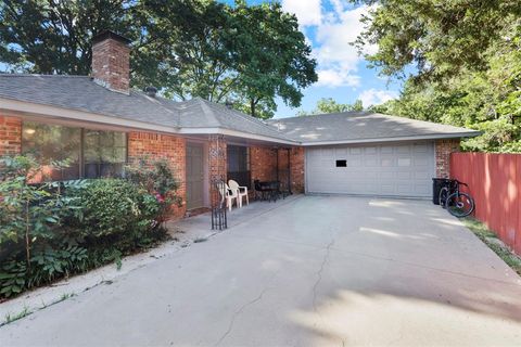 A home in DeSoto