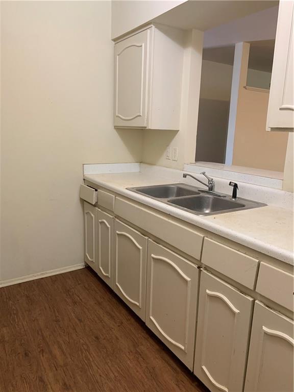 FAIRMEADOWS 4 - Residential Lease