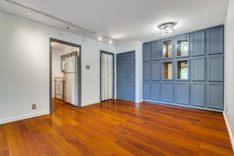 4851 Cedar Springs Road 292 Dallas TX 75219