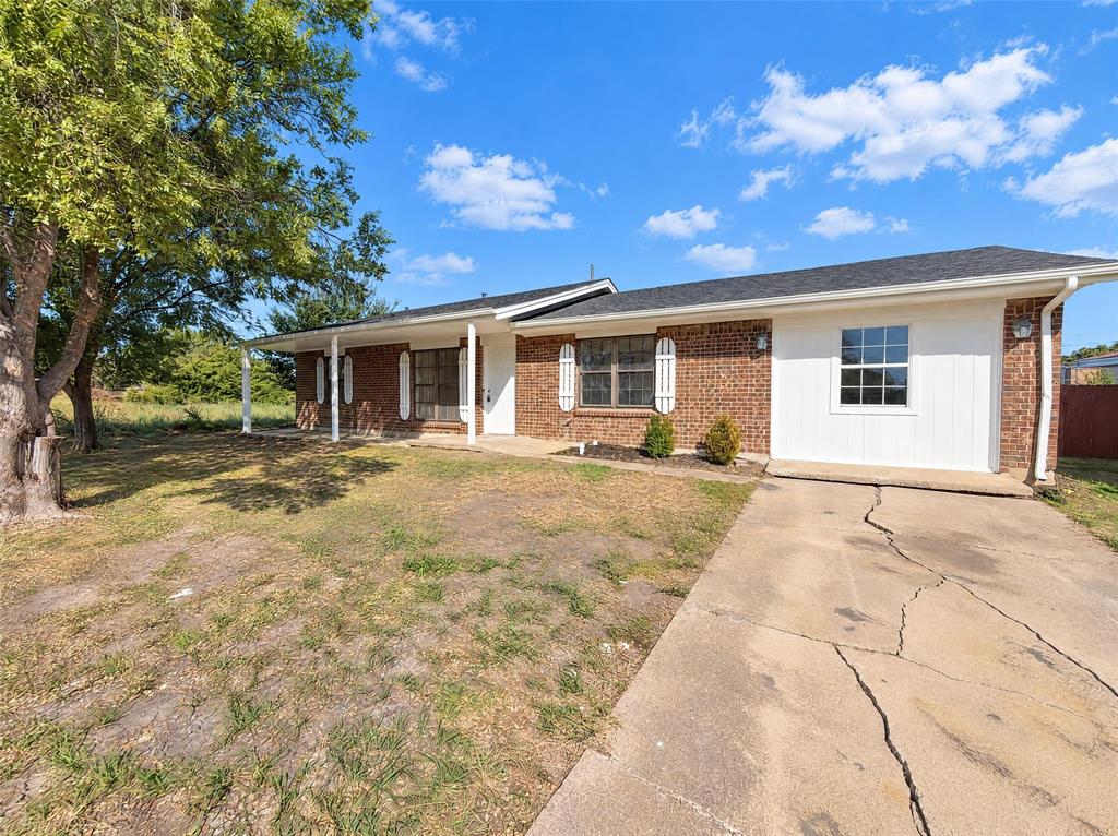 Photo of 1535 El Camino Circle, Princeton, TX 75407 (MLS # 21419343)