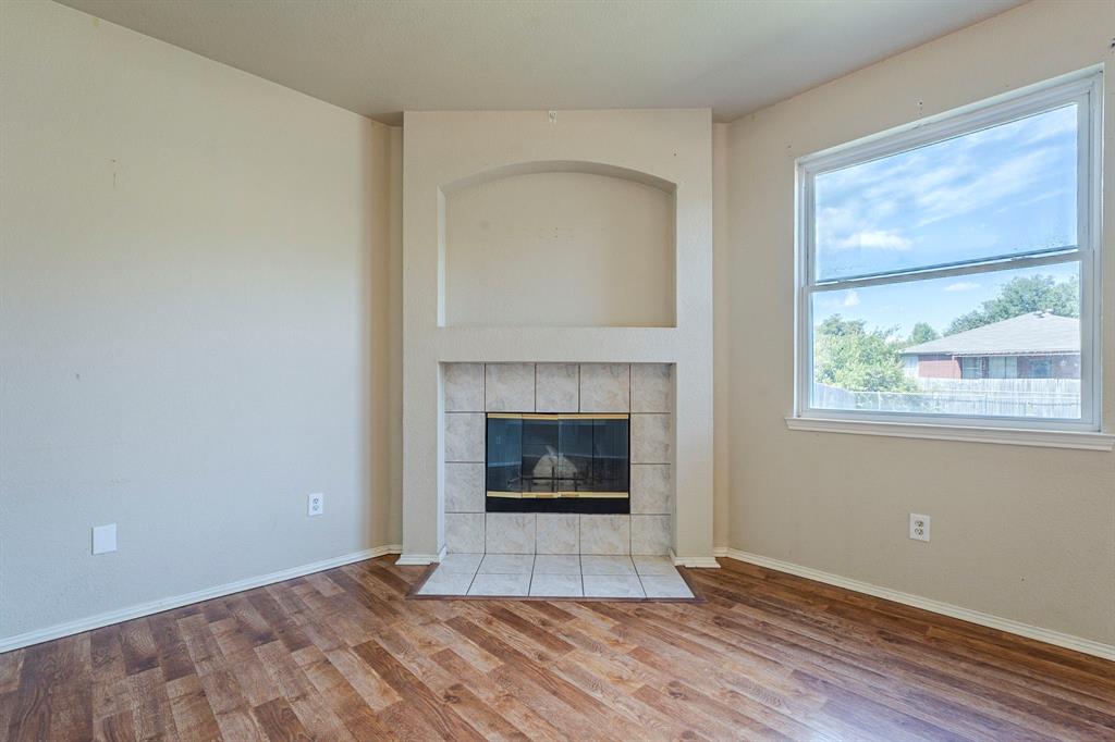 1112 Roundhouse Drive