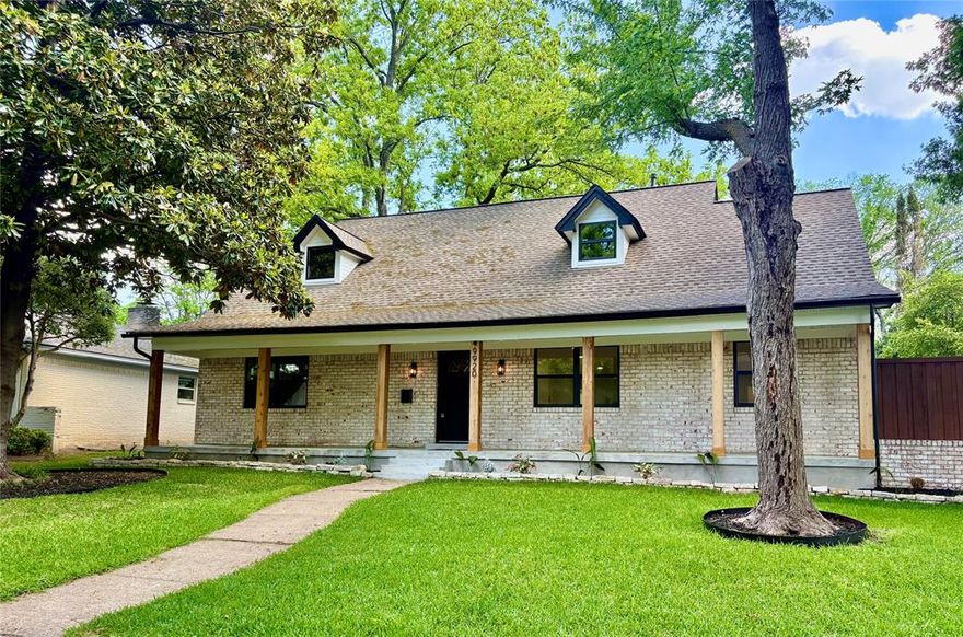 Located in the heart of Lake Highlands, this beautifully renovated five-bedroom, two-story home is thoughtfully designed for modern living. The open floor plan showcases a chef-inspired kitchen with a large gas cooktop, upgraded Electrolux appliances, quartz countertops. A walk-in pantry laundry room were added for convenience. One of the main highlights of this property is the first-floor primary suite, complete with a luxurious en-suite bathroom featuring a freestanding tub, walk-in shower. Two additional downstairs bedrooms and a full bath provide flexible living options. Upstairs offers two additional spacious bedrooms with walk-in closets, one full bath upstairs with an additional finished attic space ideal for a home office or fitness room. Another unique feature of this home is the detached garage or workshop with an oversized bay door, 10-foot ceilings, air conditioning via two Lennox mini-split HVAC units. The backyard is perfect for entertaining, complete with a custom outdoor bar, LED lighting. The large glass doors opening from the house to a shaded patio for seamless indoor-outdoor living. Other upgrades include a new downstairs HVAC system, new electrical wiring throughout, a high-capacity hot water tank, new insulation, and upgraded energy-efficient windows.