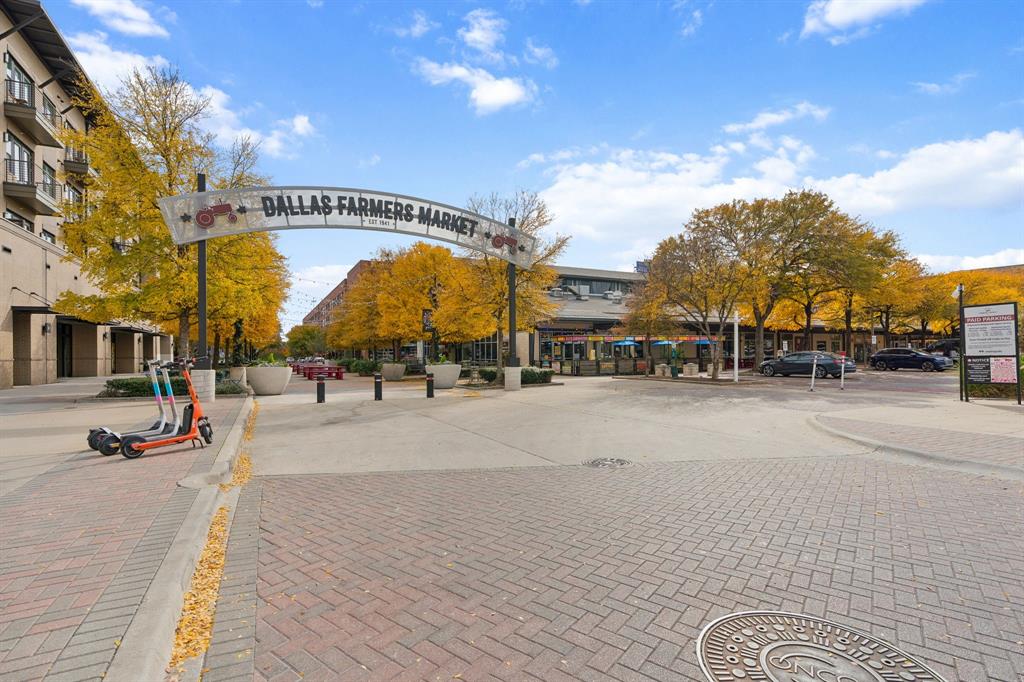 Intown Homes Farmers Market - Residential