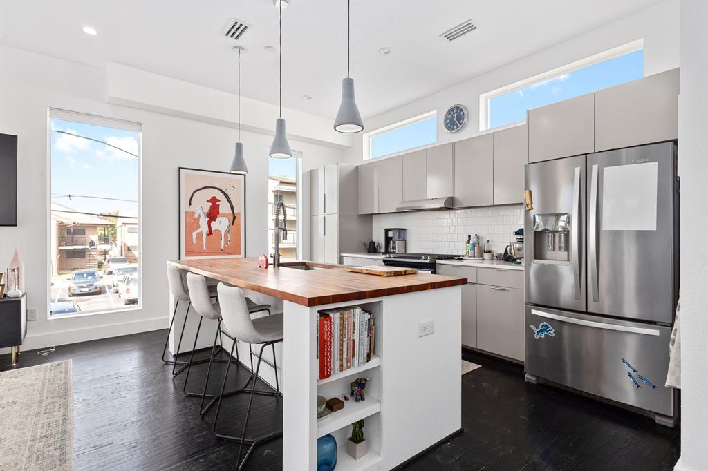 Rick & Hurts North Fitzhugh Ave - Residential Lease