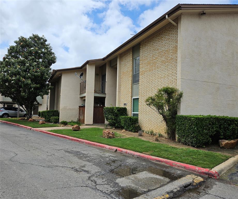 12816 Midway Road 1067