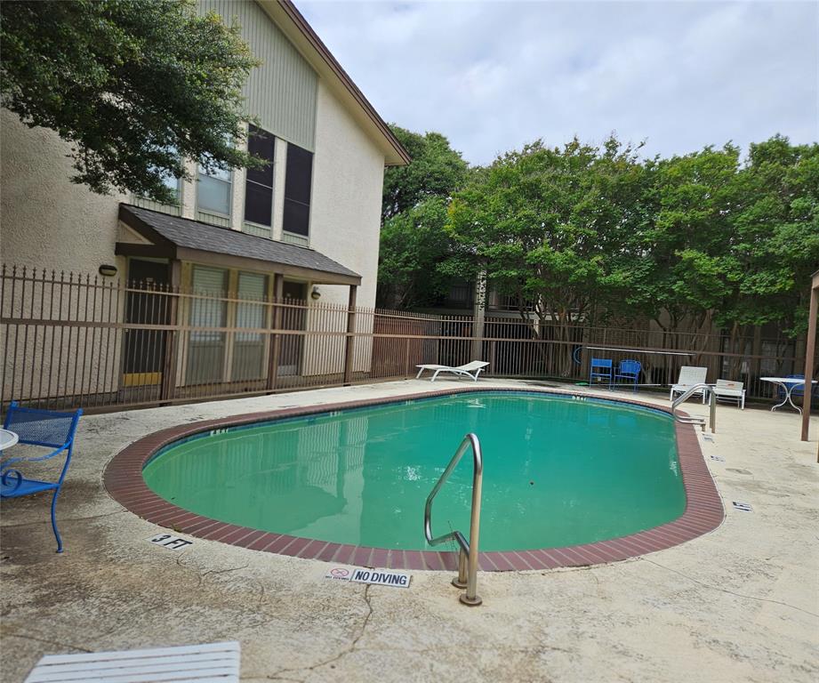 Las Colonitas Condo - Residential