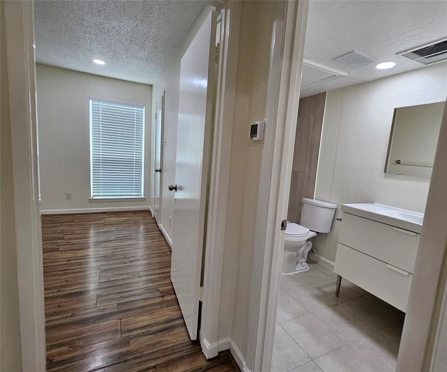 Las Colonitas Condo - Residential