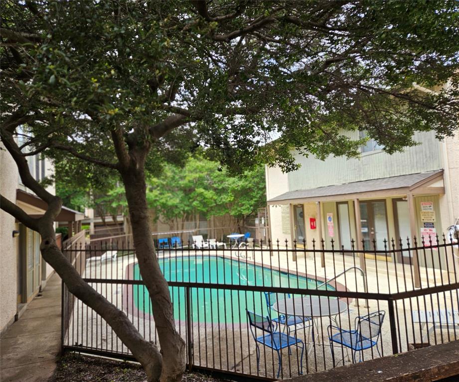 Las Colonitas Condo - Residential