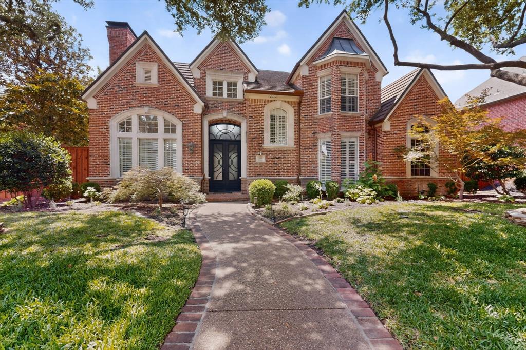 5700 Walden Drive