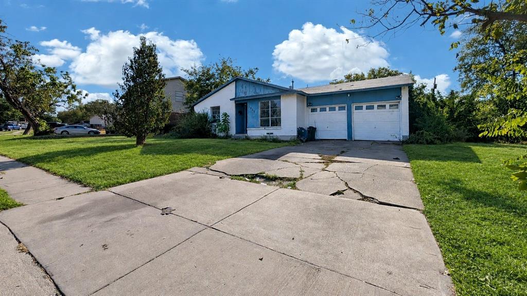 1923 Spiceberry Lane