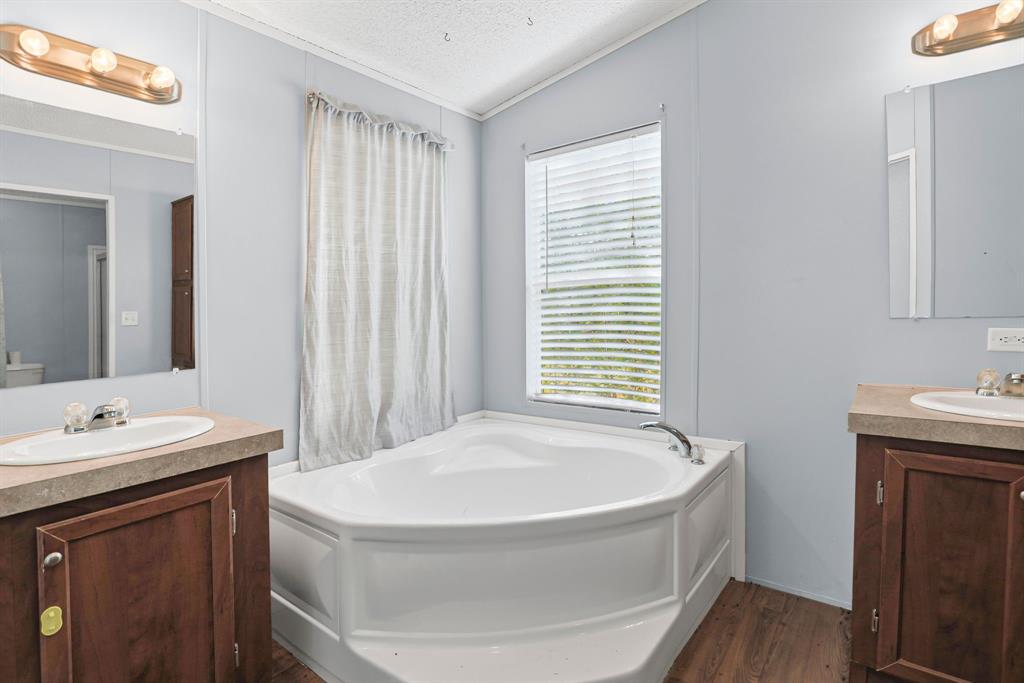 Rural acreage - Residential