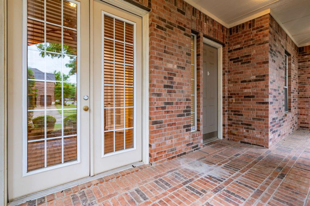1200 Thistle Lane