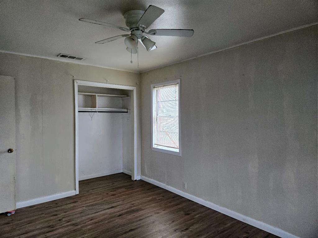 Varelaxi League Grant - Residential