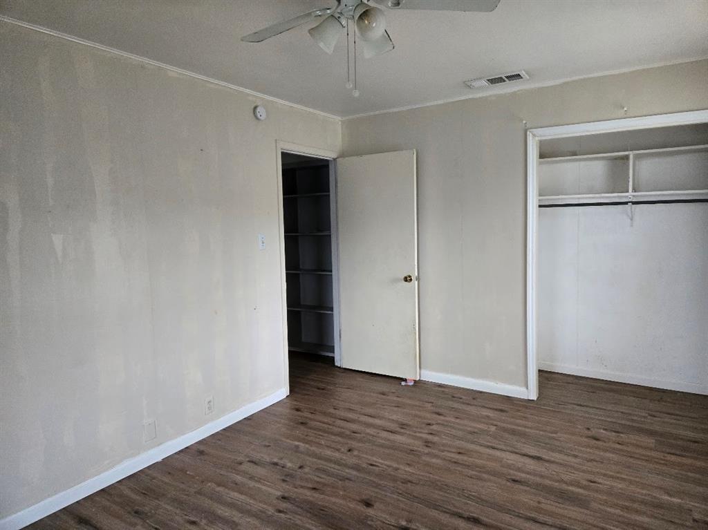 Varelaxi League Grant - Residential