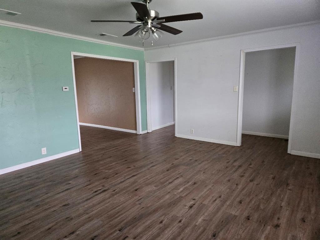 Varelaxi League Grant - Residential