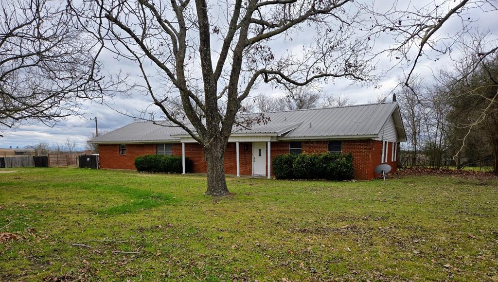 Varelaxi League Grant - Residential