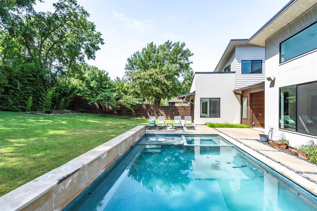 White Rock Hlnds - Residential