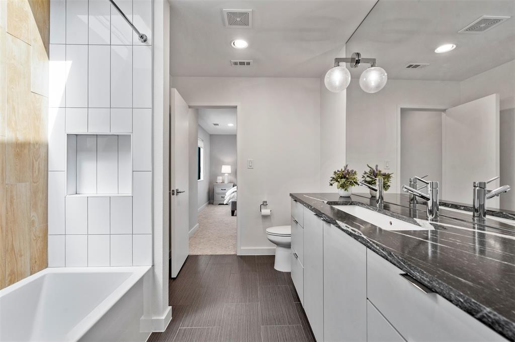 White Rock Hlnds - Residential