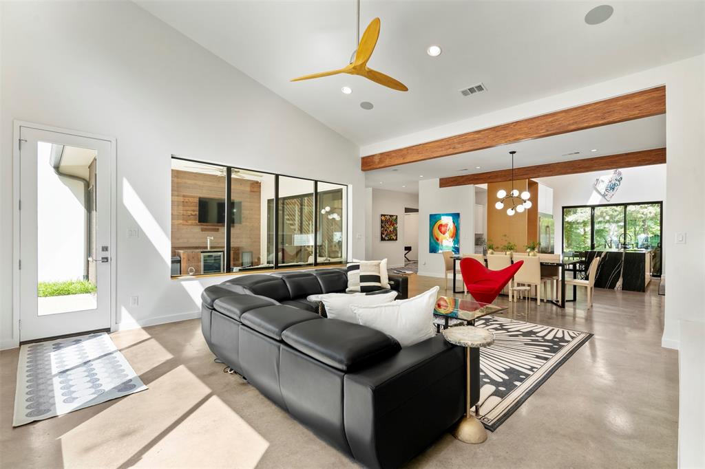 White Rock Hlnds - Residential