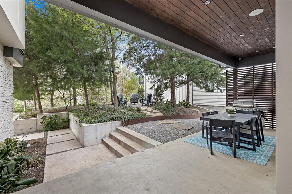 8020 Forest Trail