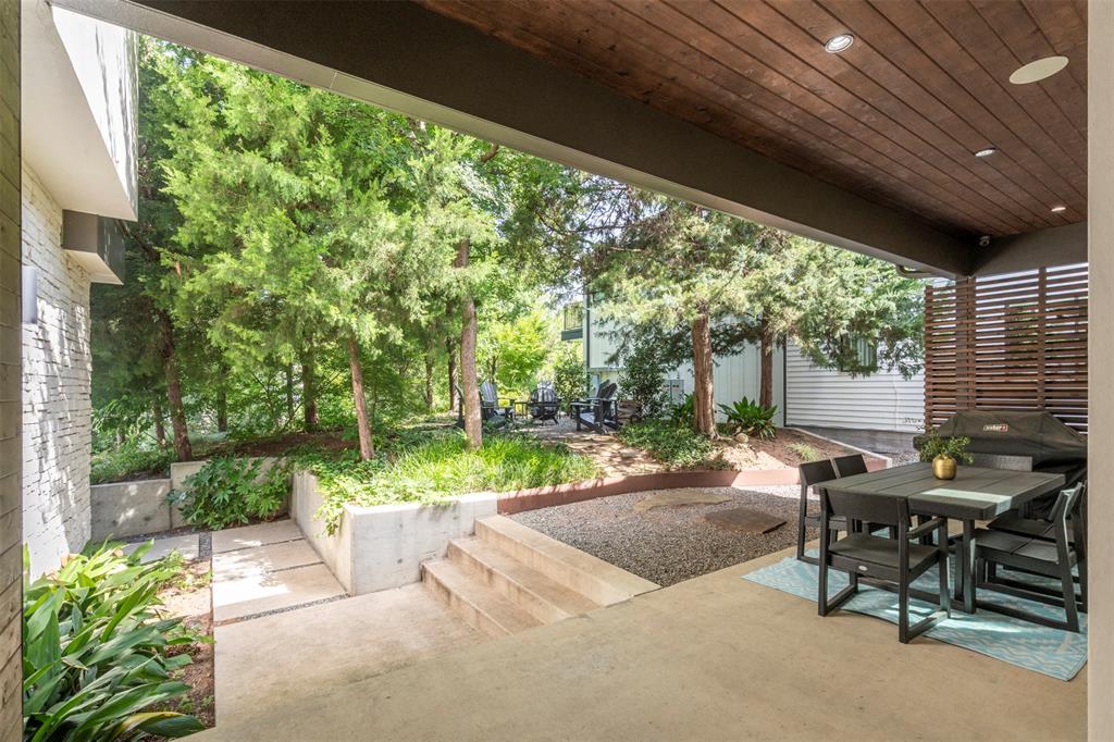 8020 Forest Trail