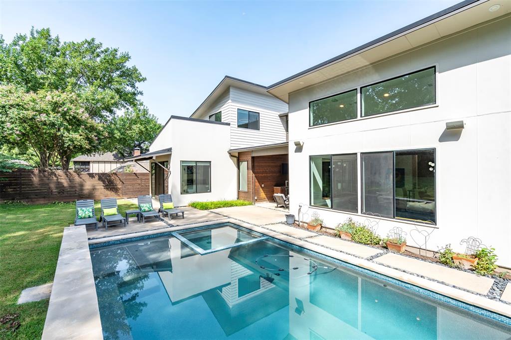 White Rock Hlnds - Residential