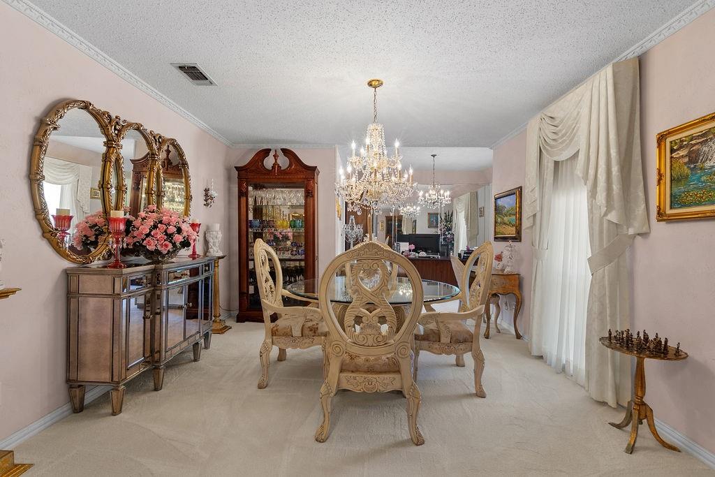 109 Oak Forest Trail