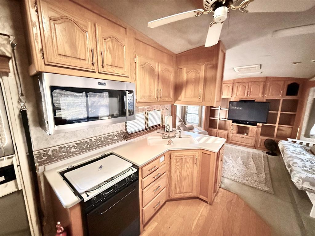 White Oak Shores - Residential