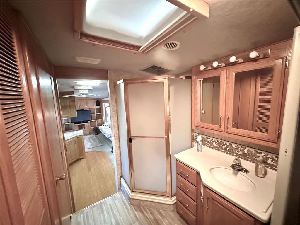 White Oak Shores - Residential