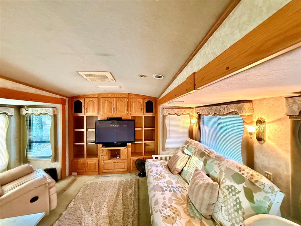 White Oak Shores - Residential