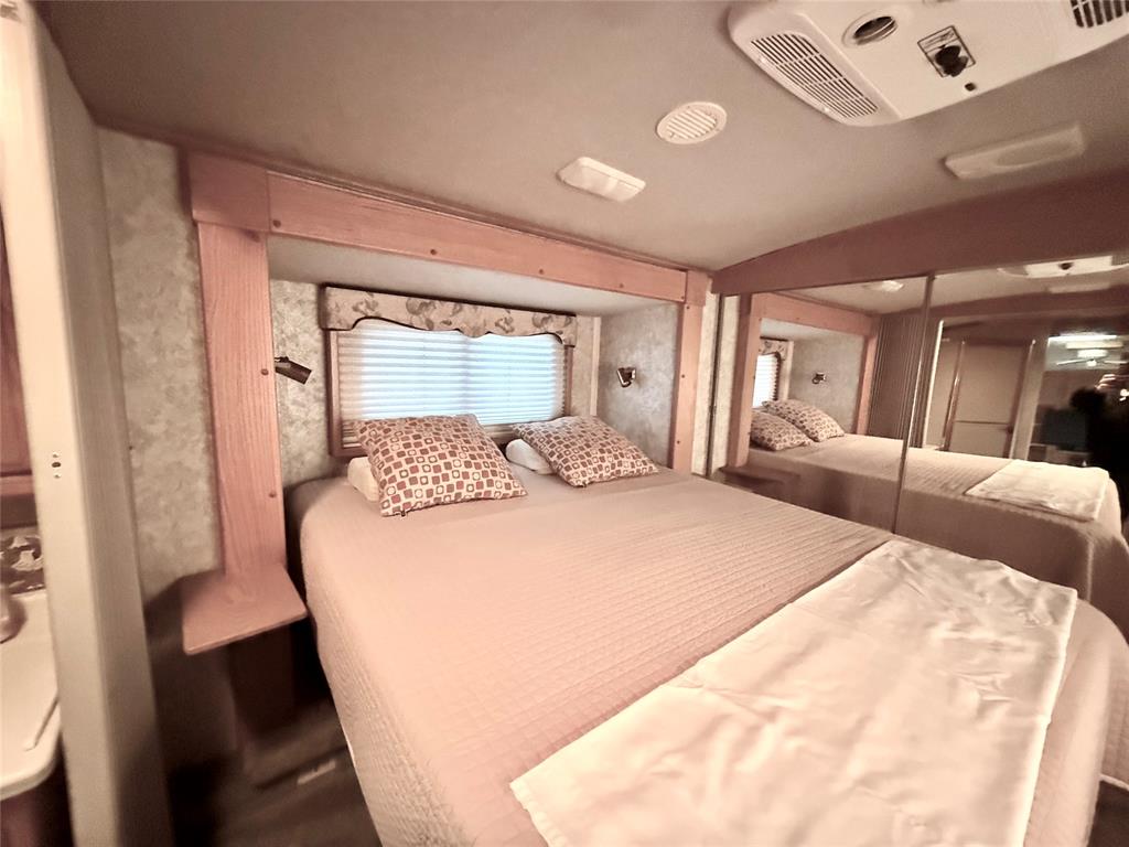 White Oak Shores - Residential