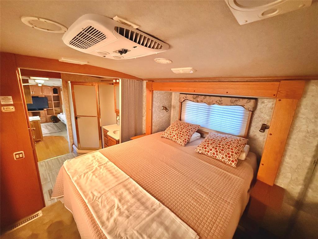 White Oak Shores - Residential