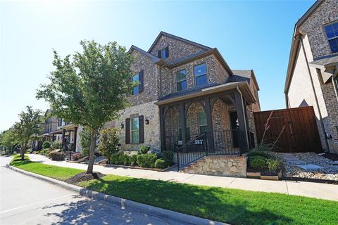 Photo of 2225 6th Avenue, Flower Mound, TX 75028 (MLS # 21271202)
