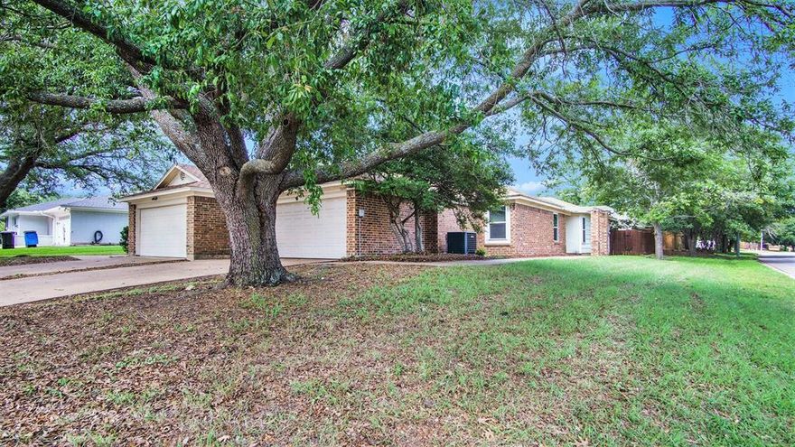 Corner-lot, half-duplex. Open-concept floorplan. Tile flooring throughout common areas. Vaulted ceilings. Living area features brick fireplace. Stainless steel appliances in kitchen, refrigerator included in lease. Large primary suite which also has vaulted ceilings, walk-in closet. Private backyard. Convenient location off Sycamore School Rd. provides quick access to Chisholm Trail or I-35W. Close proximity to grocery stores, schools, and more.
