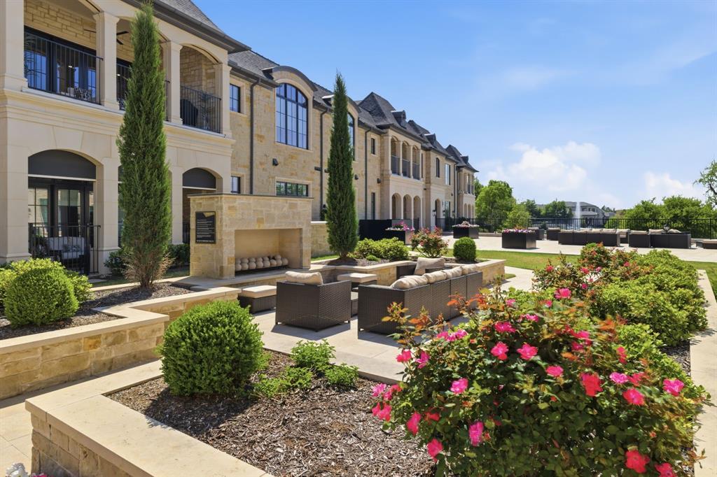 Sur Le Lac Condo - Residential
