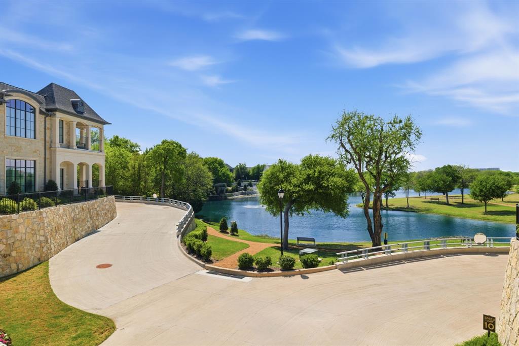 Sur Le Lac Condo - Residential