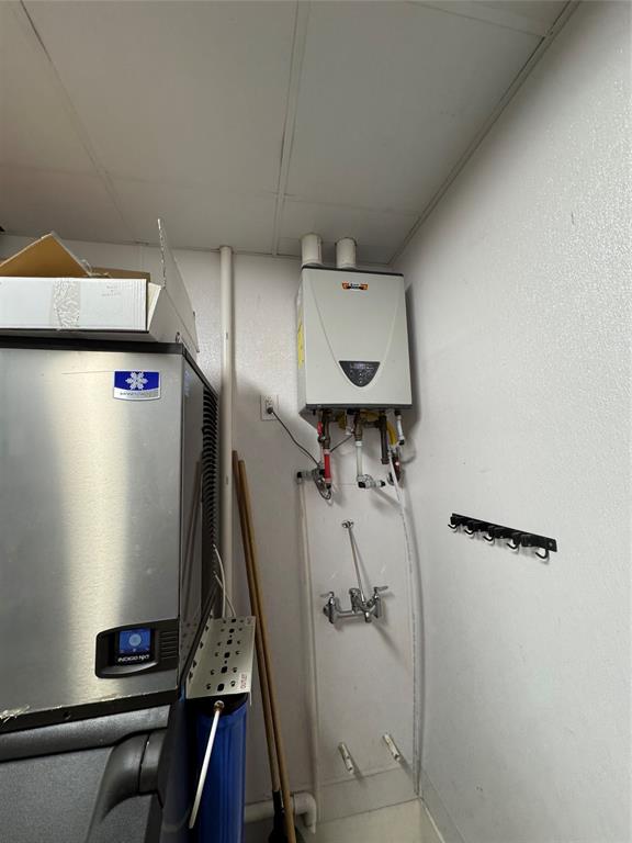 J Rush Surv Abs #842 - Commercial Sale