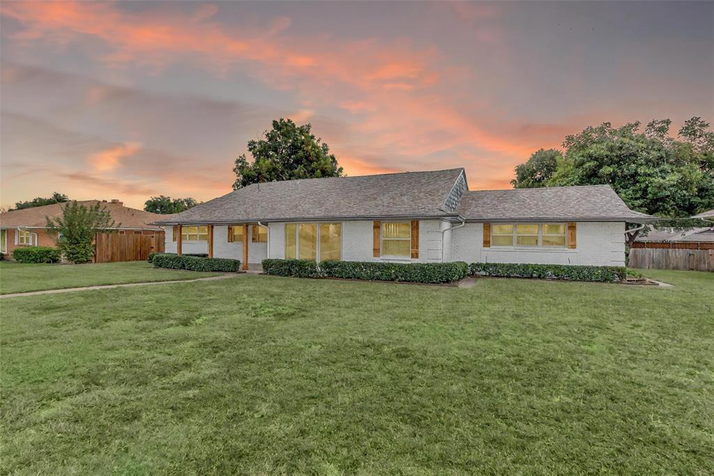 1524 Boca Chica Drive