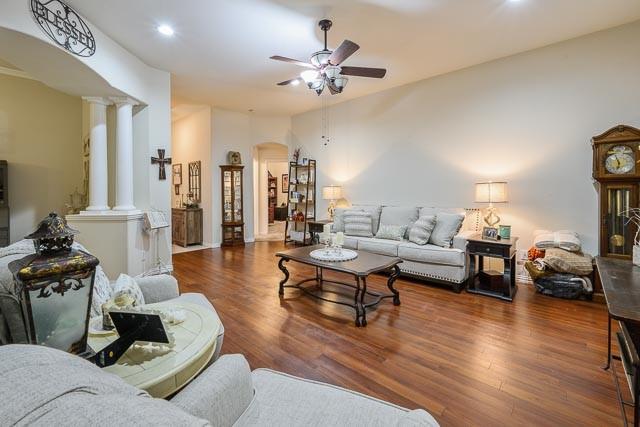 4507 Ridgeway Drive