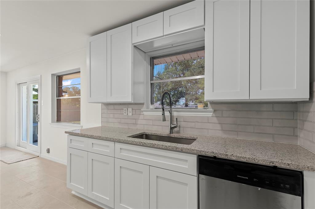 1161 Pebblebrook Drive