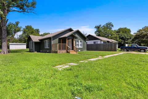 Photo of 1020 S 23rd ST, Temple, TX 76504 (MLS # 21370494)