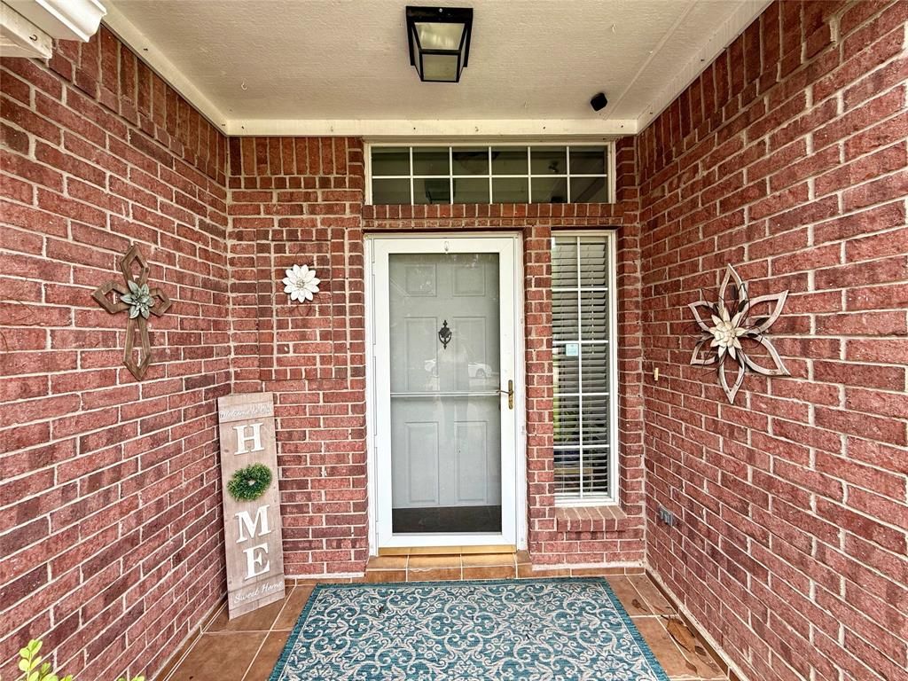 Photo of 1658 Glenmore Drive, Lewisville, TX 75077 (MLS # 21268492)