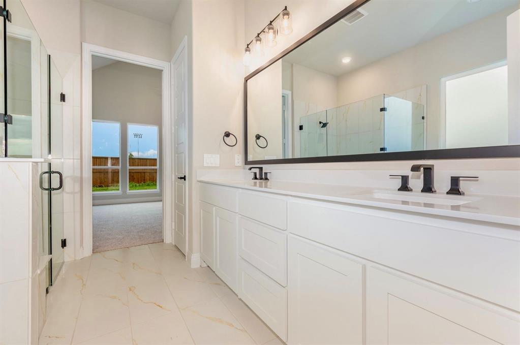 MALABAR HILL - Residential